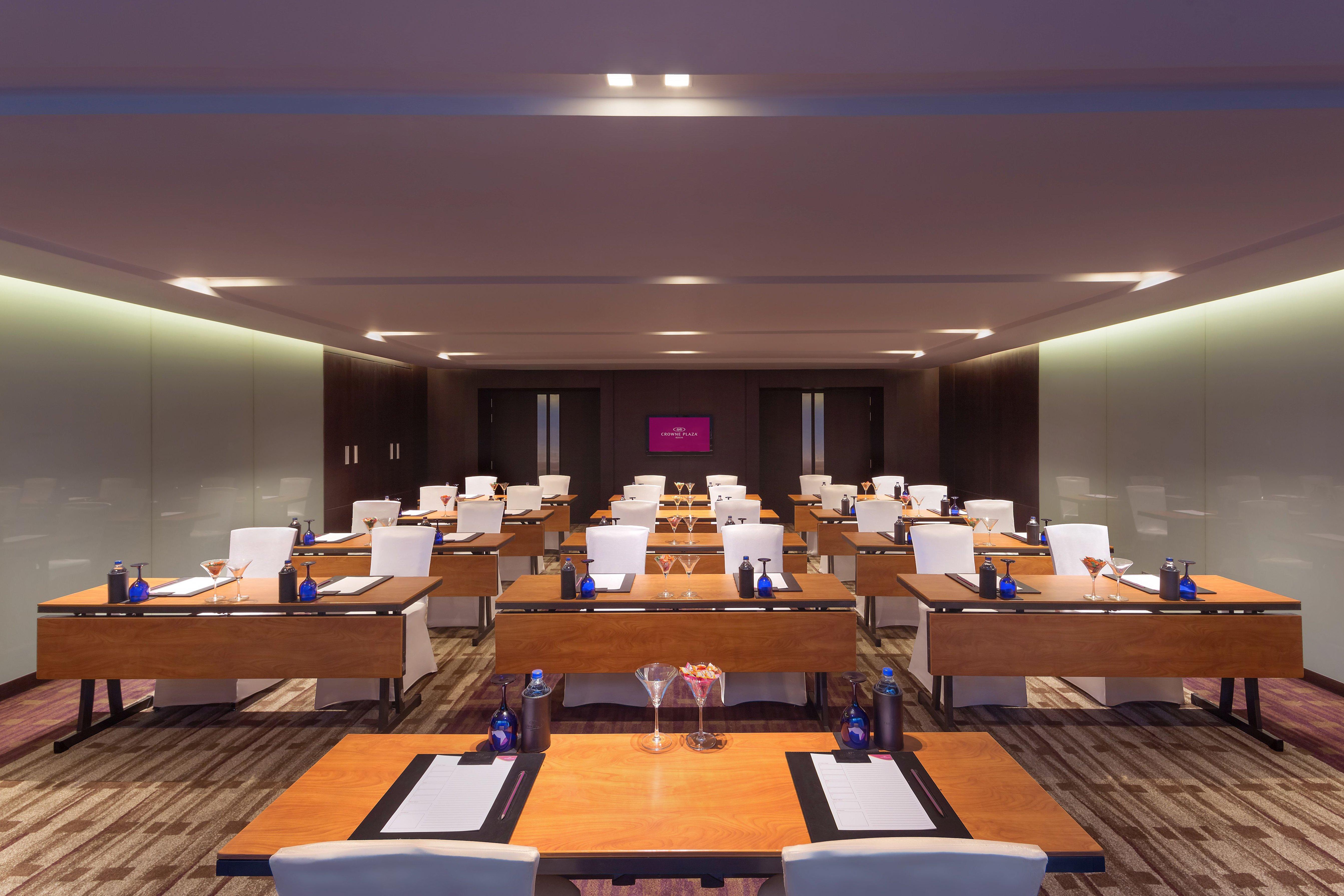 Crowne Plaza Kochi By Ihg Hotel Bagian luar foto Meeting room